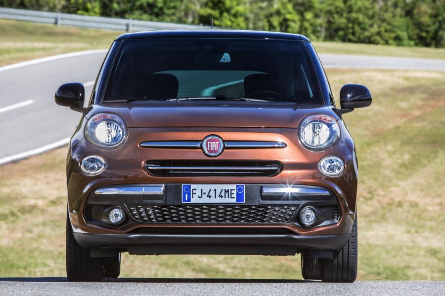  Fiat 500L 2017 года  (фото 35 из 45)